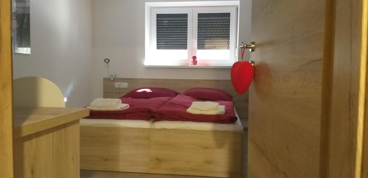 Guesthouse Ursa Преддвор Экстерьер фото